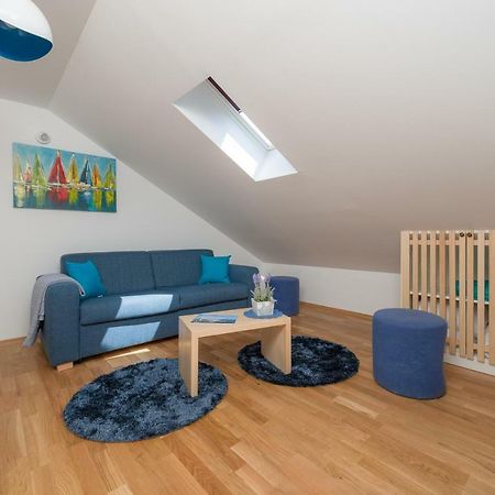 Apartments Kapo Kaštela Eksteriør billede