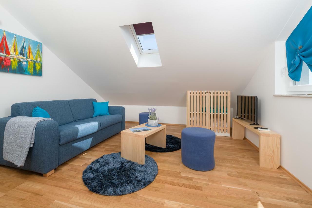 Apartments Kapo Kaštela Eksteriør billede