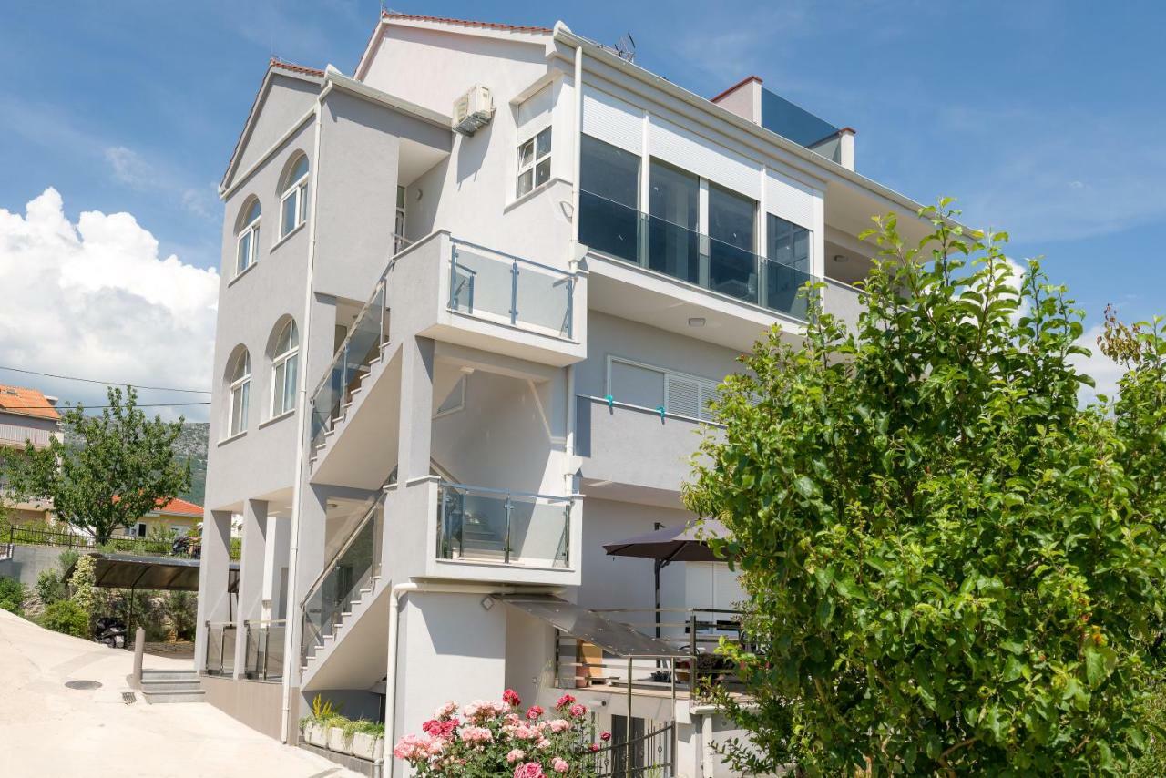 Apartments Kapo Kaštela Eksteriør billede